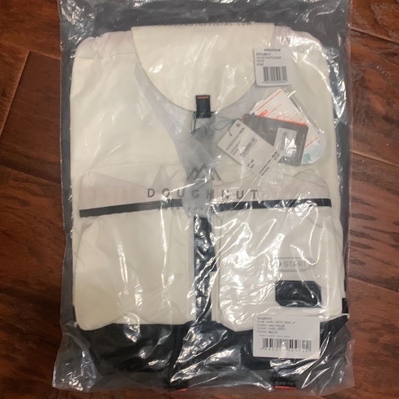 Valor Backpack DOUGHNUT - Picture 7 of 9